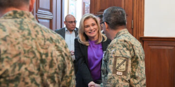 Maru Campos encabeza sesión de seguridad en Palacio de Gobierno