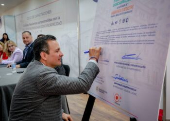 Firma Chihuahua convenio con ONG de Chile para inclusión en emergencias