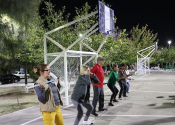 Invitan a adultos mayores a jornada de activación física
