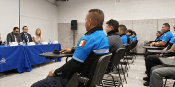 Policías municipales concluyen curso de inglés turístico