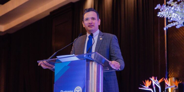 Alcalde Bonilla reconoce labor de Rotary en convención del Distrito 4110