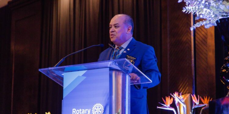 Alcalde Bonilla reconoce labor de Rotary en convención del Distrito 4110