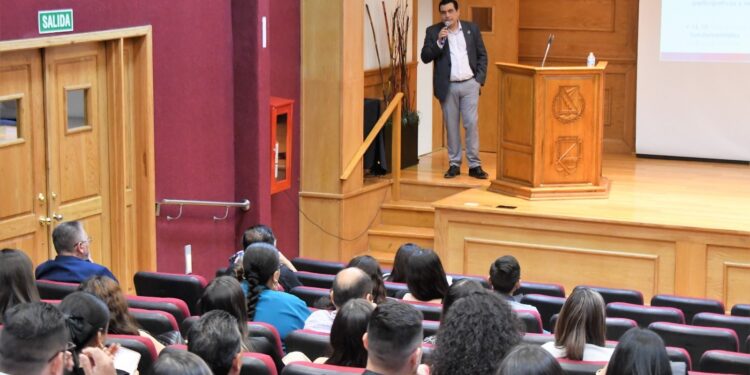 Imparten a personal de FGE capacitación sobre ética pública y conflicto de interés