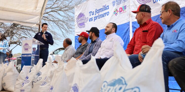 Entregan apoyos alimentarios a comunidades indígenas de Nonoava