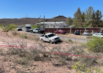 Hallan a un hombre sin vida en una pick up frente al Hospital de Salud Mental