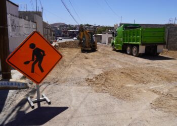 Inicia pavimentación en la colonia División Norte