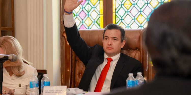 Aprueban creación del Cabildo de Mujeres en Chihuahua