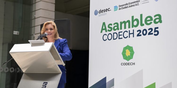 Toma Maru Campos protesta al nuevo Consejo Directivo del Codech