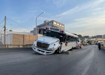 Varios lesionados en accidente de camión de maquila