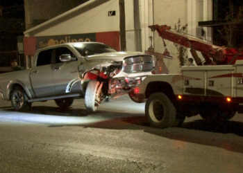 Omite alto y choca en el centro de Cuauhtémoc