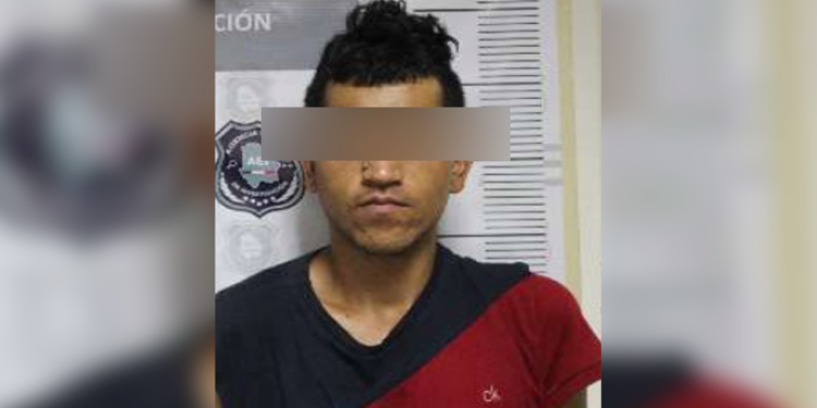 Sentencian a hombre por robo a tienda Oxxo en 2022