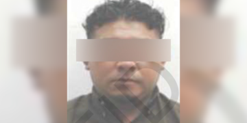 Sentencian a cinco años de prisión a hombre por asaltar dos Oxxos