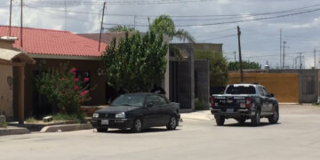 Adulto mayor fallece en la banqueta en Delicias