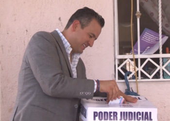 Alcalde Bonilla emite su voto y reitera compromiso con la democracia