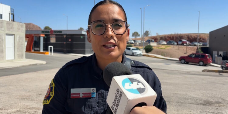 Bomberos de Aurora capacitan a elementos en Chihuahua