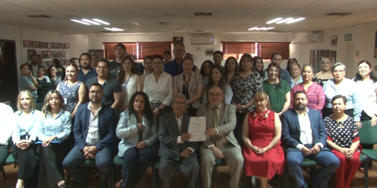 Claustro Universitario de Chihuahua obtiene certificación ISO 21001