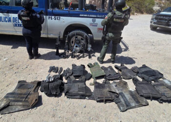 Aseguran armas y equipo táctico tras ataque en Guerrero