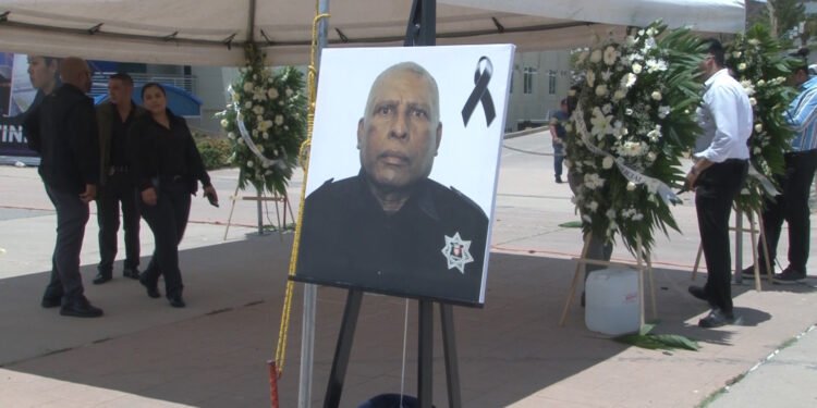 Despiden con honores al oficial José Cirilo Robles