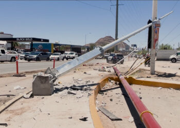 Muere joven de 17 años en volcadura en el Juan Pablo II