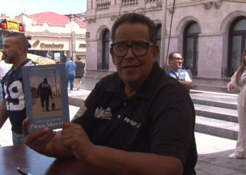 Boxeador “Picos Montes” presenta libro autobiográfico