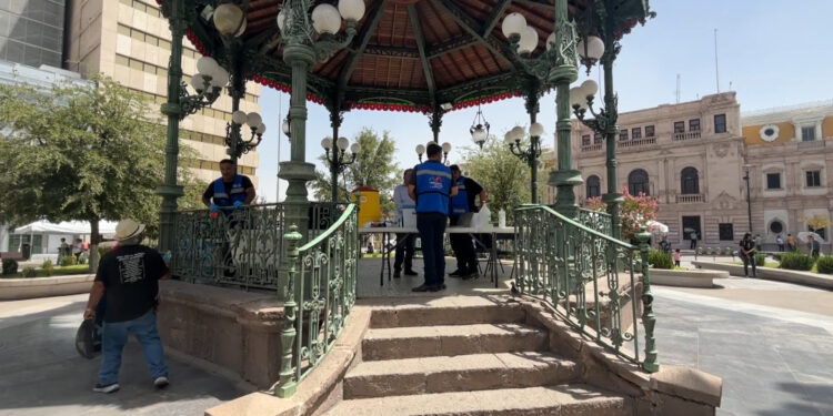 Instalan puntos de hidratación gratuitos en la capital