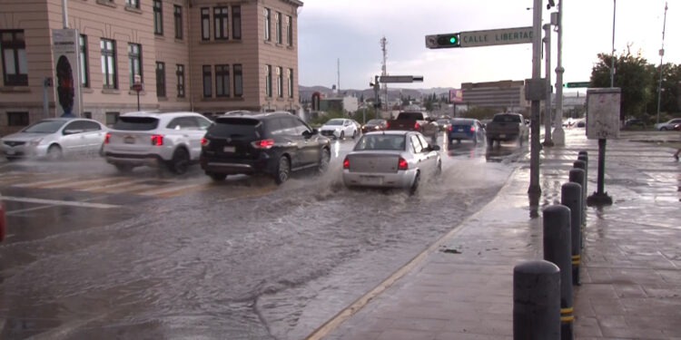Intensas lluvias provocó caos en Chihuahua