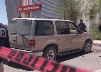 Hombre baleado conduce herido hasta la Cruz Roja