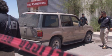 Hombre baleado conduce herido hasta la Cruz Roja