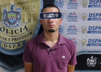 Detienen a joven con cristal y una motocicleta con reporte de robo