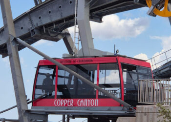 Inician trabajos de mantenimiento integral del teleférico en Parque Barrancas