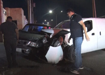 Choque múltiple deja cuantiosos daños materiales en Delicias