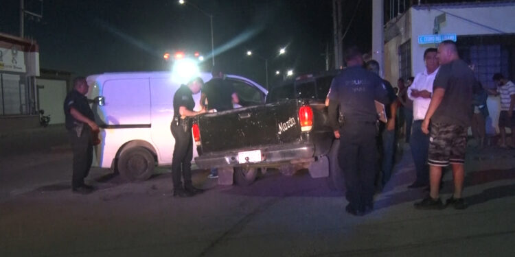 Choque múltiple deja cuantiosos daños materiales en Delicias