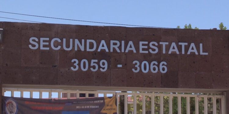 Denuncian constantes riñas entre alumnos de secundaria