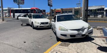 Choque en el Periférico de la Juventud deja un lesionado