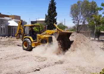 Comienza pavimentación en la colonia Campesina