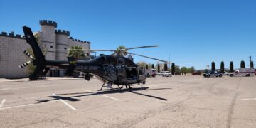 Realizan traslado aéreo de emergencia tras volcadura en Nuevo Casas Grandes