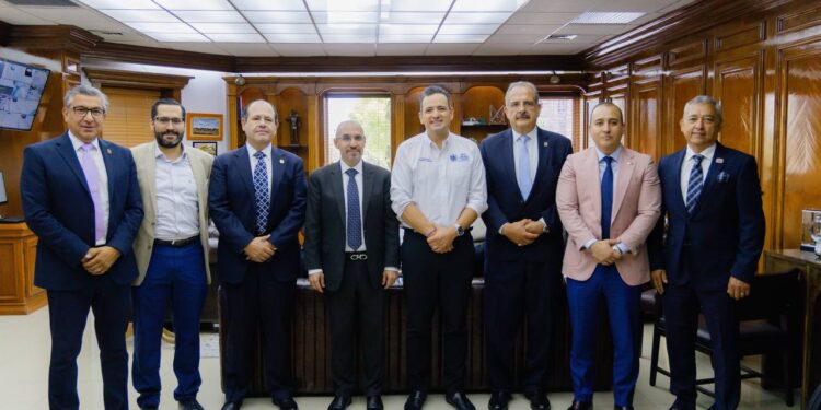 Se reúne Marco Bonilla con nuevo líder de la CANACO