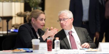 Maru Campos analiza estrategias para fortalecer la seguridad fronteriza