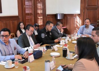 Autoridades coordinan acciones en seguridad durante sesión de la Mesa de Paz