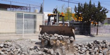 Arranca pavimentación en la calle Samaniego en la colonia Rosario