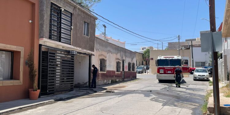 Incendio en el Centro consume habitación de vivienda