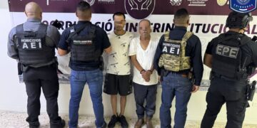 Detienen a dos y asegura evidencia en cateo en Chihuahua 2000