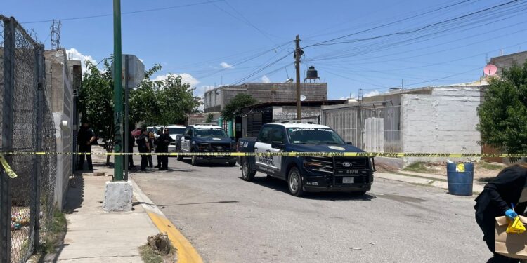 Encuentran arma de fuego escondida en un block en vivienda de Riberas
