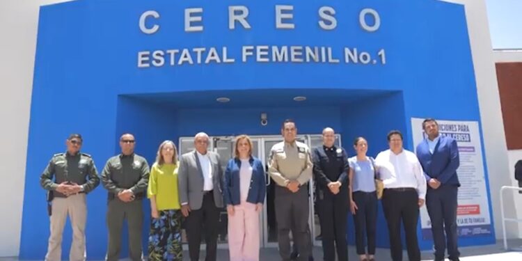 Maru Campos visita estancia infantil Montessori en el Cereso femenil No. 1
