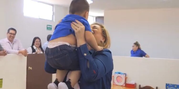 Maru Campos visita estancia infantil Montessori en el Cereso femenil No. 1