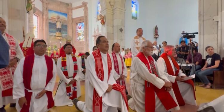 Misa en Cerocahui en memoria de sacerdotes jesuitas asesinados