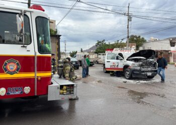 Camión de Gas LP se incendia en la colonia Nombre de Dios