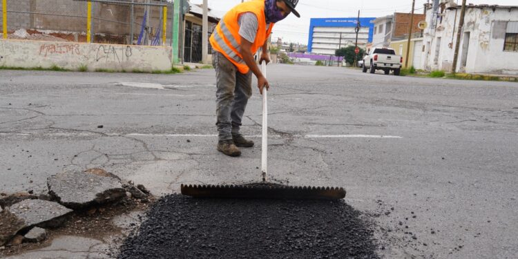 Atiende Municipio más de 800 baches en una semana
