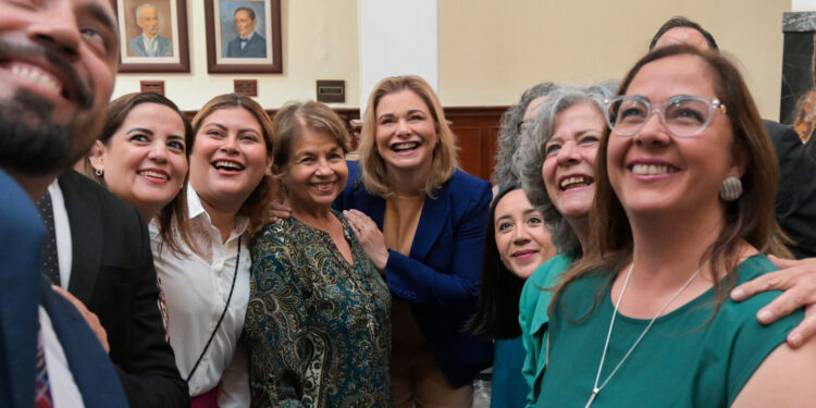 Presentan iniciativa “Beatriz” para establecer el indulto en Chihuahua