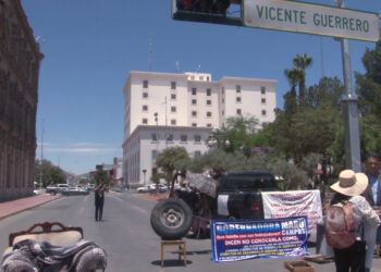 Cierran calle Aldama en protesta por falta de apoyos